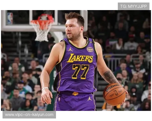 东契奇突破造犯规，罚球线展现决胜能力