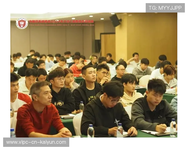 羽毛球训练营开展裁判员与教练联合培训提升基层水平，羽毛球裁判培训策划书